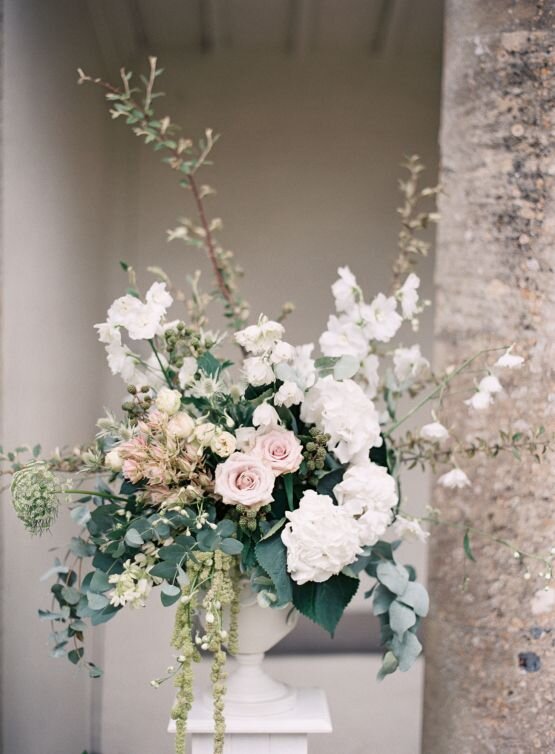 Urn Basket